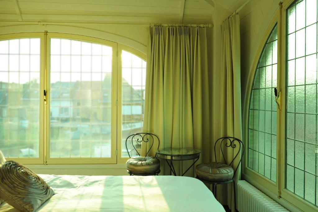 Charmehotel Villa Saporis Hasselt Szoba fotó